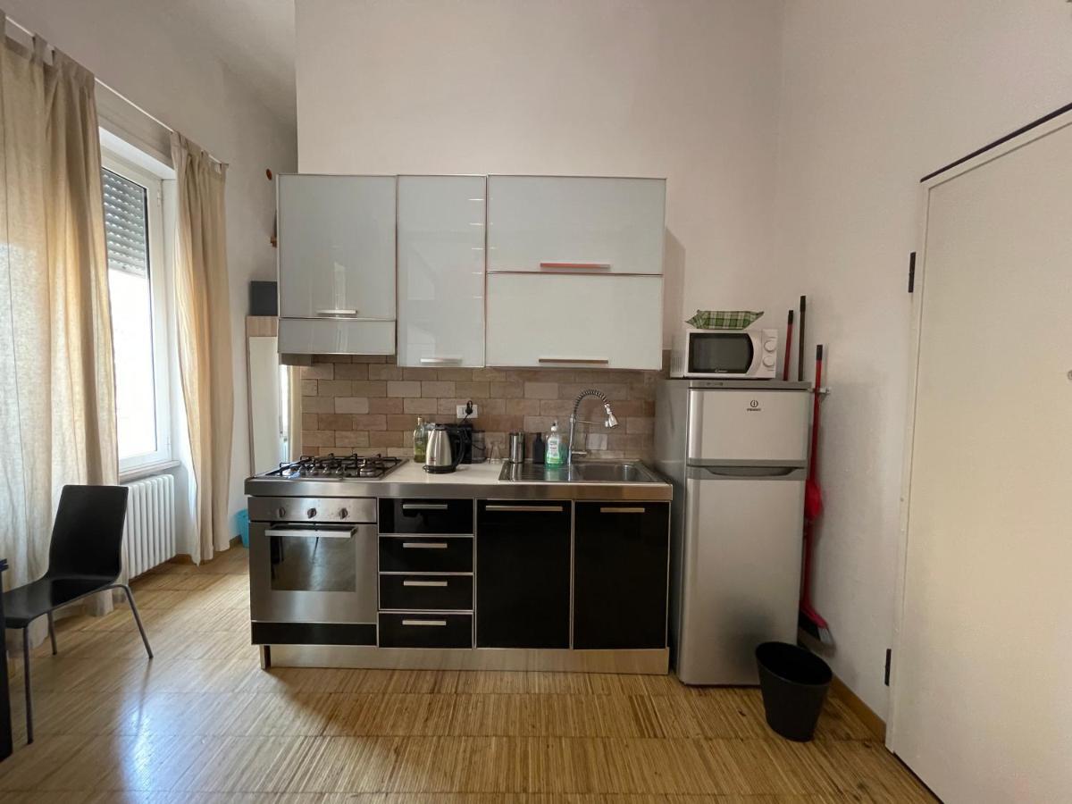 Appartamento Robinie 78 Róma Kültér fotó